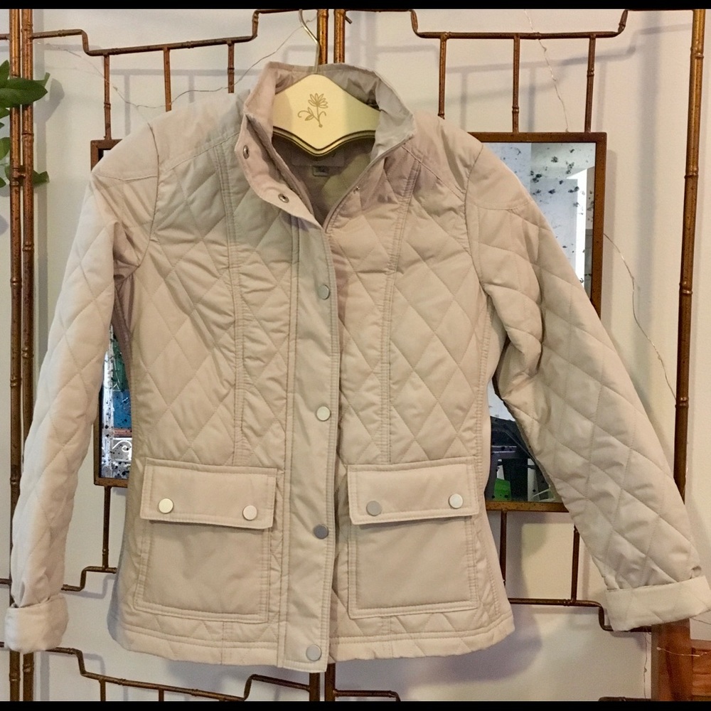 Beige quilted light jacket, size small
